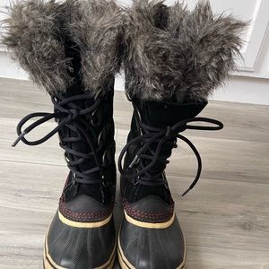 Women’s Joan of artic boots